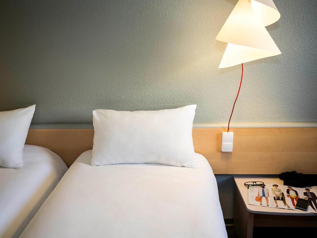 ไอบิส มงเตลิมาร์ นอร์ด Hotel Saulce-sur-Rhone ภายนอก รูปภาพ