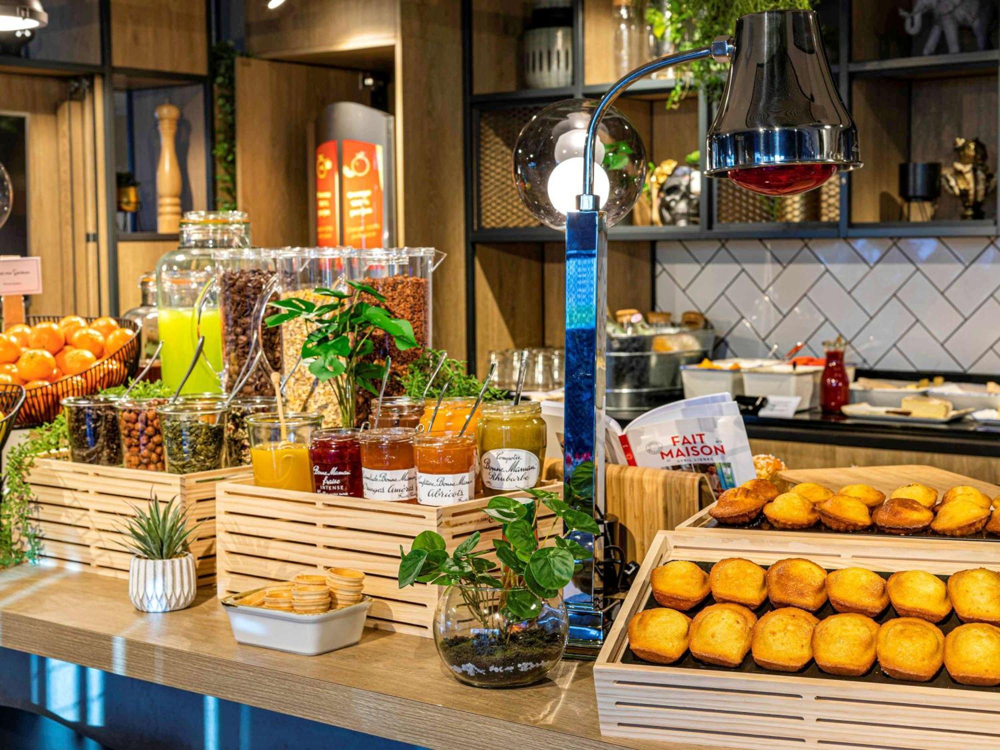 ไอบิส มงเตลิมาร์ นอร์ด Hotel Saulce-sur-Rhone ภายนอก รูปภาพ